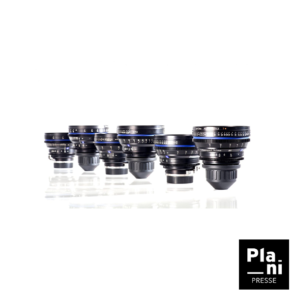 Série Zeiss CP 2 Compact Prime, objectif à plusieurs focales 18mm, 21mm, 25mm, 35mm, 50mm, 85mm, et 100 mm à louer chez PLANIPRESSE